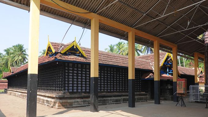 Thirunavaya Temple