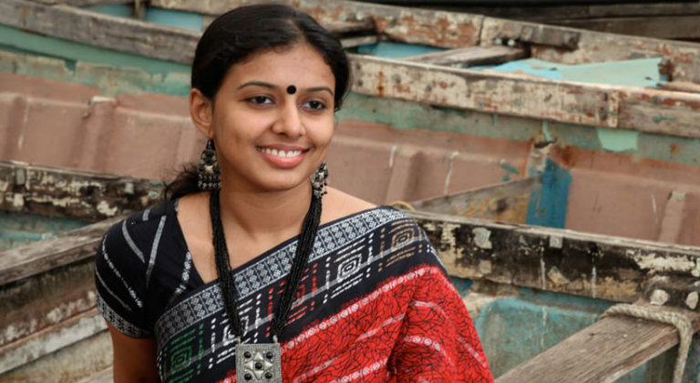 പിന്നണിഗായിക സിത്താരയുടെ കാർ അപകടത്തിൽപ്പെട്ടു