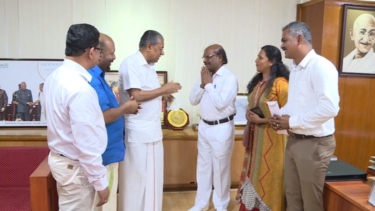 മുഖ്യമന്ത്രിയുടെ ദുരിതാശ്വാസ നിധിയിലേക്ക് ഉജാല ഒരു കോടി 28,81,537 രൂപ സംഭാവന നൽകി