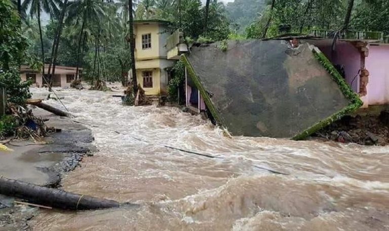 പ്രളയം : സംസ്ഥാനം കേന്ദ്രത്തിന് നിവേദനം നൽകി