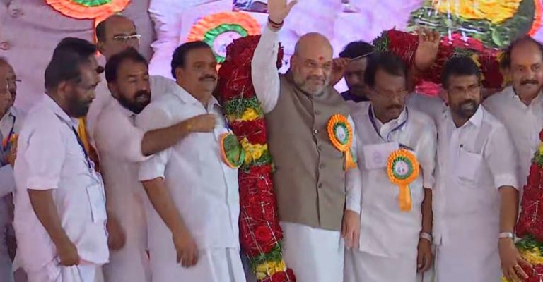 സര്‍ക്കാര്‍ അയ്യപ്പ ഭക്തരെ അടിച്ചമര്‍ത്തുന്നു : അമിത് ഷാ