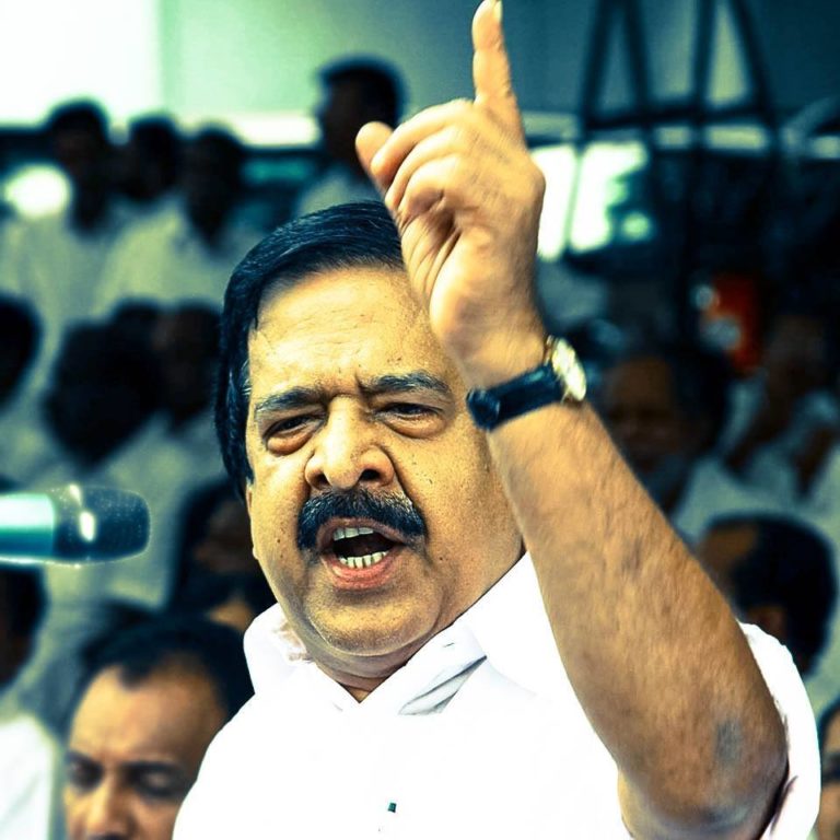 വനിതാമതിൽ സർക്കാർ കബളിപ്പിക്കുന്നു: രമേഷ് ചെന്നിത്തല