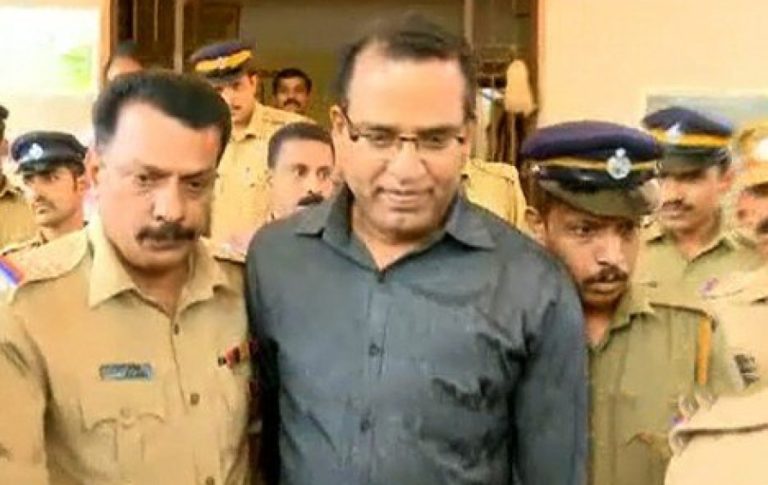 ഫാ.റോബിൻ വടക്കുംചേരി കുറ്റക്കാരൻ