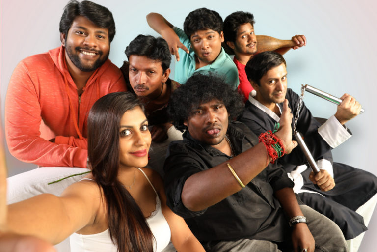 സോംബി – ഹോളിവുഡ് ശൈലിയെ അവലംബമാക്കി ഒരു പ്രേത സിനിമ!