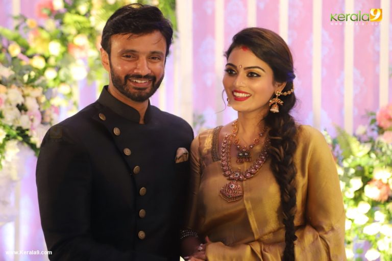 നടി വിഷ്ണുപ്രിയയുടെ വിവാഹ സൽക്കാര വീഡിയോ കാണാം