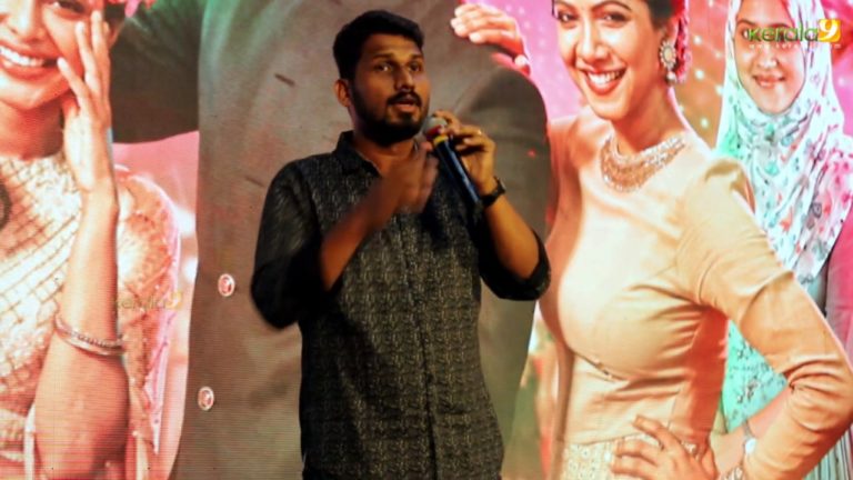 ബുക്മൈഷോ റേറ്റിംഗ്  കണ്ട് ഒരിക്കലും ചിത്രം കാണാതിരിക്കരുത് :ലിസ്റ്റിൻ സ്റ്റീഫൻ