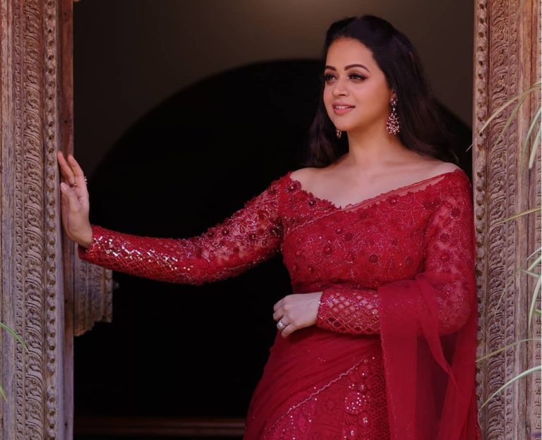 അതീവ സുന്ദരിയായി ഭാവന; ബ്രൈഡല്‍ ലുക്കില്‍ തിളങ്ങി താരം