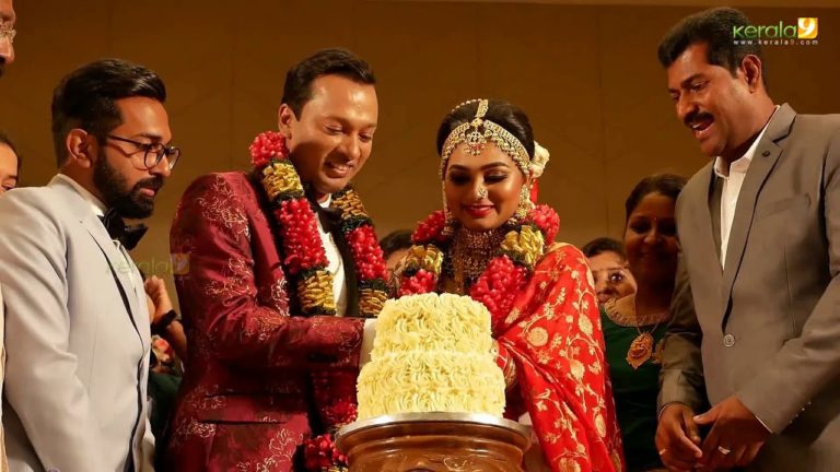 ശ്രീലക്ഷ്മി ശ്രീകുമാറിനെ സുന്ദരിയാക്കിയത് രഞ്ജുരഞ്ജി