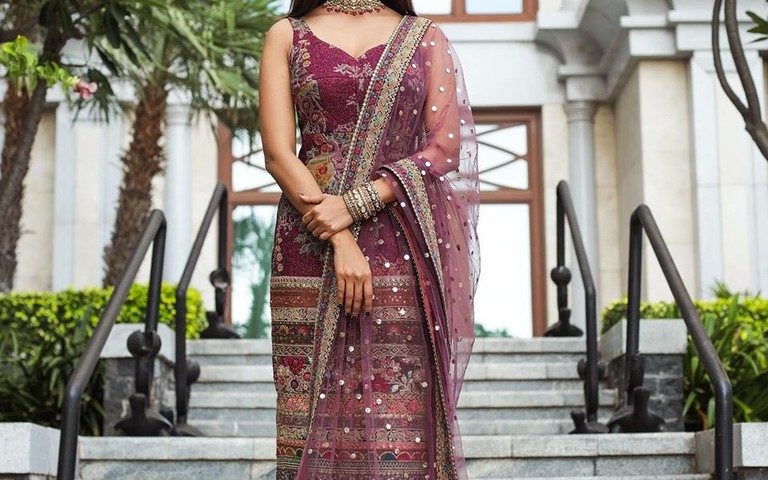 malavika mohanan latest photos 001