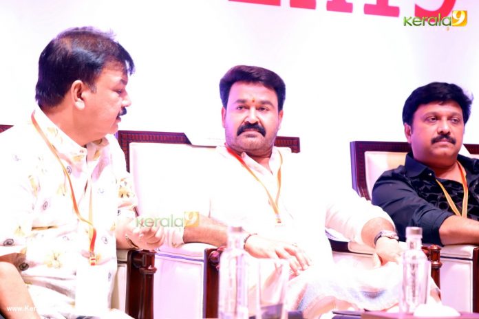 Mohanlal-at-amma-meeting-2019-photos-57