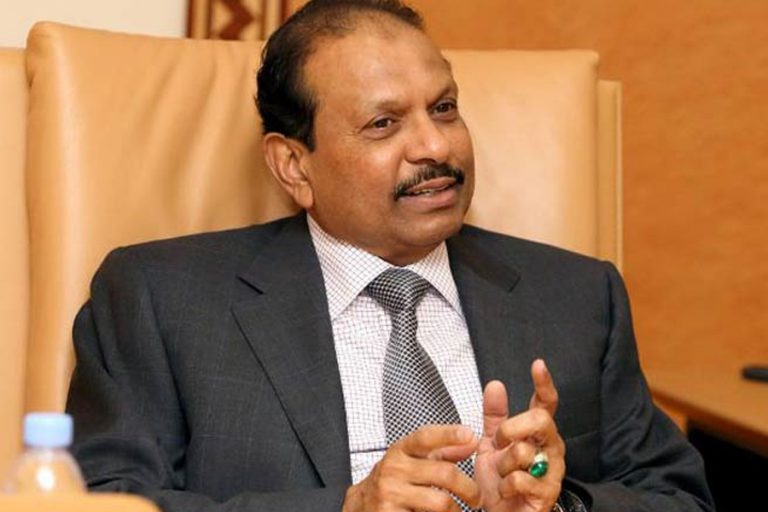 ഫോബ്സ് പട്ടികയിൽ  ഇന്ത്യക്കാരായ 100 ശതകോടീശ്വരന്മാരുടെ പട്ടികയിൽ ആറ് മലയാളികൾ കൂടി