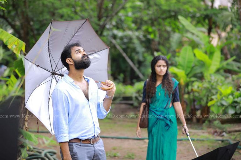 അനുപമ പരമേശ്വരന്റെ “ഫ്രീഡം അറ്റ് മിഡ് നെെറ്റ് “