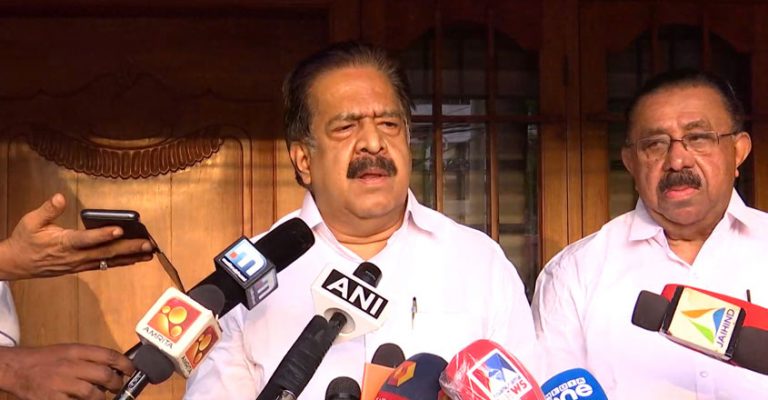 3000 രൂപ ക്ഷേമ പെന്‍ഷന്‍; യുഡിഎഫ് പ്രകടന പത്രിക പുറത്തിറക്കി