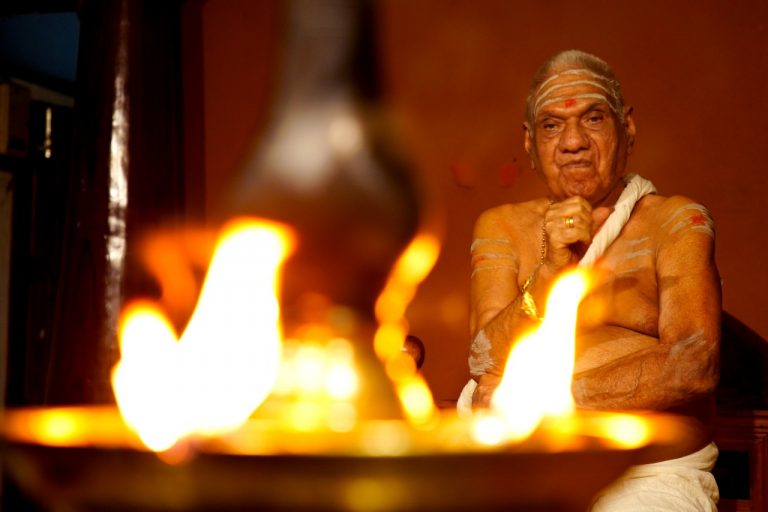 പത്മശ്രീ  പി കെ നാരായണൻ നമ്പ്യാരുടെ ജീവിതം പ്രമേയമാക്കി രാജേഷ് തില്ലങ്കേരി ഒരുക്കിയ  ‘മിഴാവ്’ ഹ്രസ്വചിത്രം റിലീസിനൊരുങ്ങി
