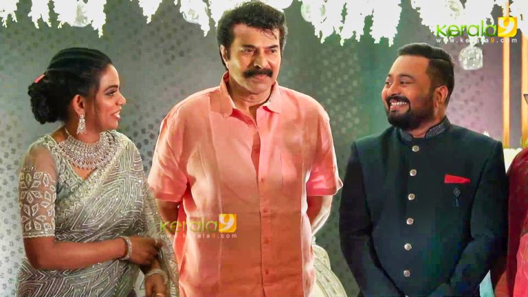 സോഹൻ സീനുലാലിന്റെ വിവാഹവിരുന്നിനെത്തി മമ്മൂട്ടി ; വീഡിയോ കാണാം