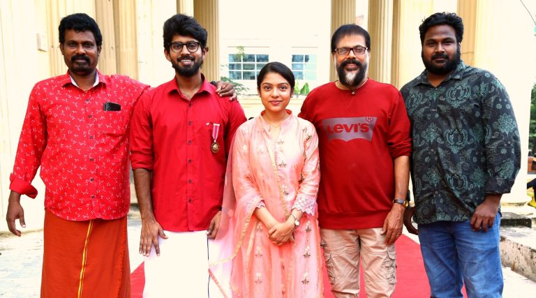 ചിൽഡ്രൻ ഓഫ് ഹെവൻ’ , തമിഴിൽ ‘ അക്കാ കുരുവി’ യായി വരുന്നു ! ￼