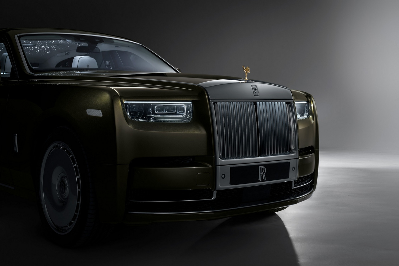 P90462844 lowRes rolls royce phantom