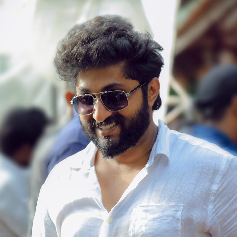 തഗ്ഗ് പറയാൻ മാത്രമല്ല , കാര്യങ്ങൾ സംസാരിക്കാനും തനിക്കറിയാം , പറഞ്ഞതിൽ ഞാൻ ഉറച്ച് നിൽക്കുന്നു ; ധ്യാൻ ശ്രീനിവാസൻ