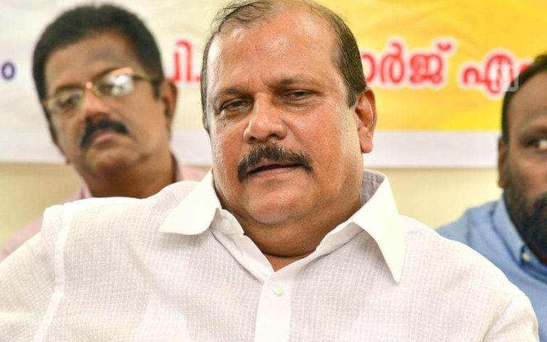 പി സി ജോർജ് കസ്റ്റഡിയിൽ