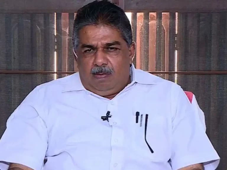 മന്ത്രി സജി ചെറിയാൻ രാജിവെച്ചു