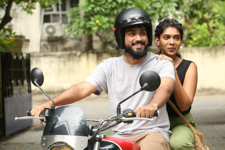 പാ.രഞ്ജിത്ത് – കാളിദാസ് ജയറാം ചിത്രം നക്ഷത്തിരം നകർകിരത് ആഗസ്റ്റ് 31 റീലീസ് !, ട്രെയിലർ പുറത്ത് !!
