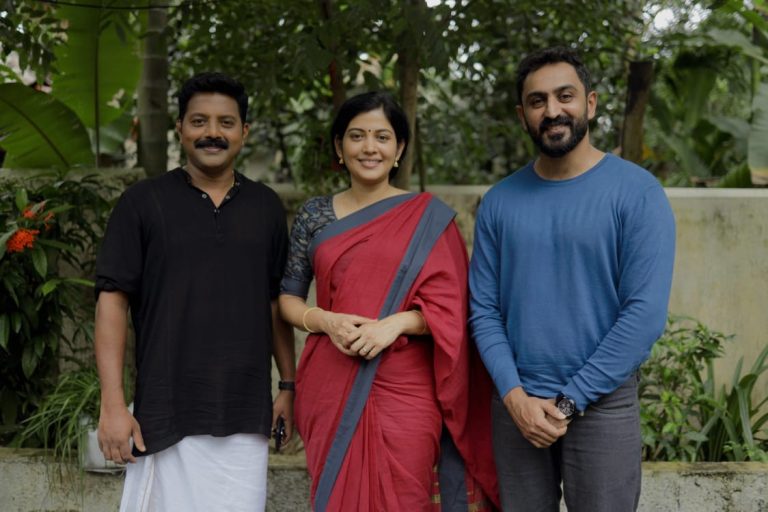 സുമേഷും രാഹുലും ശിവദയും ഒന്നിക്കുന്ന “ജവാനും മുല്ലപ്പൂവും” ചിത്രീകരണം പൂർത്തിയായി..