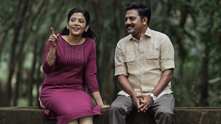 <strong>സുമേഷും രാഹുലും ശിവദയും ഒന്നിക്കുന്ന “ജവാനും മുല്ലപ്പൂവും”; ഫസ്റ്റ്ലുക്ക് പോസ്റ്റർ റിലീസായി</strong>