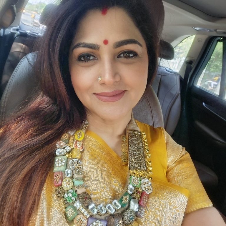 ചെന്നൈ എയർപോർട്ടിൽ നിന്നും നടി ഖുശ്ബുവിന് മോശം അനുഭവം,മാപ്പ് പറഞ്ഞു എയർ ഇന്ത്യ