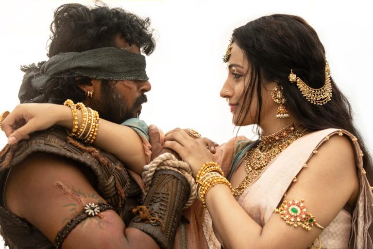 പൊന്നിയിൻ സെൽവൻ 2′ ഇന്ന് തീയേറ്ററുകളിൽ, പ്രേക്ഷകരിൽ നിന്ന് നല്ല പ്രതികരണമാണ് ലഭിക്കുന്നത്