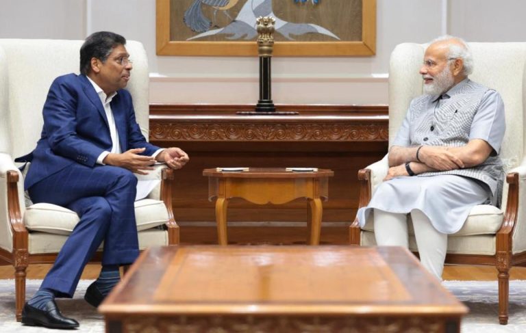 ഡിസ്നി ഹോട്ട് സ്റ്റാർ ഇന്ത്യ പ്രസിഡന്റ്  കെ മാധവൻ പ്രധാനമന്ത്രി നരേന്ദ്ര മോദിയുമായി കൂടിക്കാഴ്ച നടത്തി