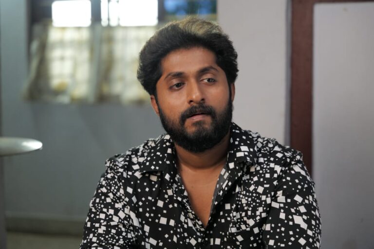 ചിരി ജോണറിൽ കാലികപ്രസക്തമായ വിഷയം ചർച്ച ചെയ്യുന്ന കുടുംബസ്ത്രീയും കുഞ്ഞാടും പൂർത്തിയായി
