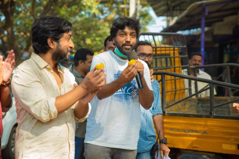 ധ്യാൻ ശ്രീനിവാസൻ ഷെയ്ൻ ടോം ചാക്കോ ചിത്രം