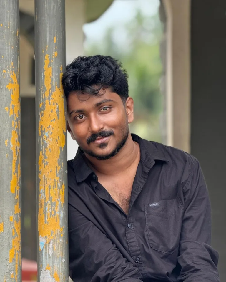 ഹാഷിറിന്റെ ആദ്യ സിനിമ ശ്രീ ഗരുഡകൽപ്പ നിർമ്മിച്ചത് റെജിമോൻ – സനൽകുമാർ കൂട്ടുകെട്ട്