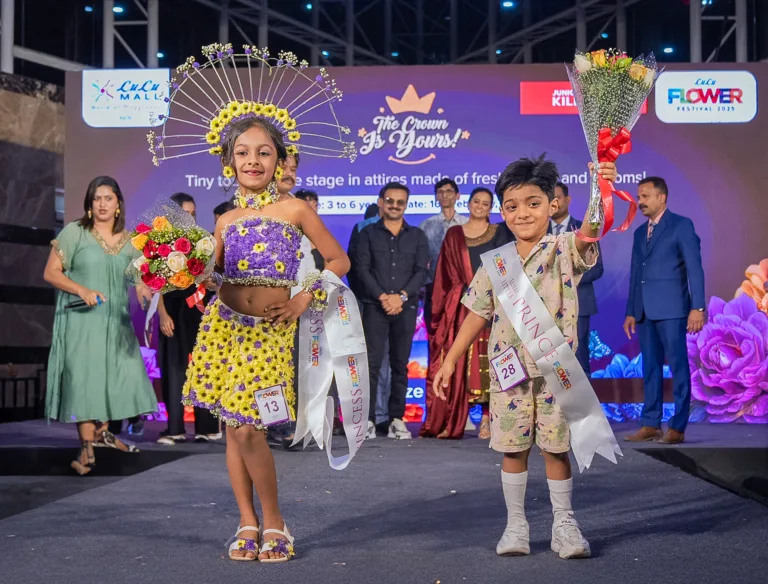 റാമ്പിൽ പൂക്കാലം തീർത്ത് കൊച്ചു ചിത്രശലഭങ്ങൾ; ലുലു ഫ്‌ളവർ ഫെസ്റ്റ് സമാപിച്ചുഎറണാകുളം സ്വദേശി ജോർദനും തൃശൂരിലെ ലക്ഷ്മിയയും ഫ്ളവർ‍ ഫെസ്റ്റിലെ താരങ്ങൾ