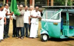 പഴഞ്ചനായി പുറംതള്ളിയ ഓട്ടോറിക്ഷ ഹൈബ്രീഡാക്കി വിദ്യാർത്ഥികൾ; കരവിരുതിന് കയ്യടി