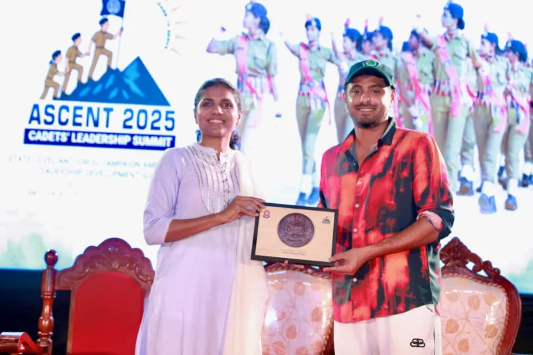 ദുൽഖർ സൽമാൻ- നഹാസ് ഹിദായത്ത് ചിത്രം ഐ ആം ഗെയിമിന്റെ ചിത്രീകരണത്തിനിടയിൽ തിരുവനന്തപുരത്ത് സ്റ്റുഡൻറ് കേഡറ്റ് ലീഡർഷിപ് സമ്മിറ്റ് അസെന്റ് 2025 ഉദ്‌ഘാടനം ചെയ്ത് ആന്റണി വർഗീസ്