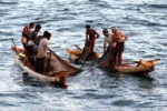 തോട്ടപ്പള്ളിയിൽ മത്സ്യബന്ധന വള്ളം മുങ്ങി ;തൊഴിലാളിയെ കാണാതായി