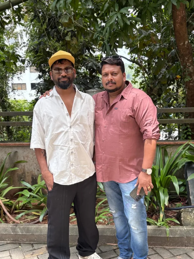 ലോക”യുടെ മാന്ത്രിക ലോകം സൃഷ്ടിച്ചവർ; ബംഗ്‌ളാനും ജിത്തു സെബാസ്റ്റ്യനും കയ്യടിച്ച് പ്രേക്ഷകർ