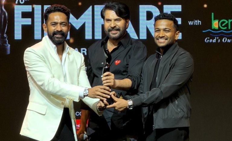 ഫിലിംഫെയർ അവാർഡ്സ് സൗത്ത് 2026: “ഇവർ എന്നെക്കാൾ താഴെയല്ല, വാടാ…” ആസിഫിനെയും ബേസിലിനെയും വേദിയിലേക്ക് ക്ഷണിച്ച് മമ്മൂട്ടി