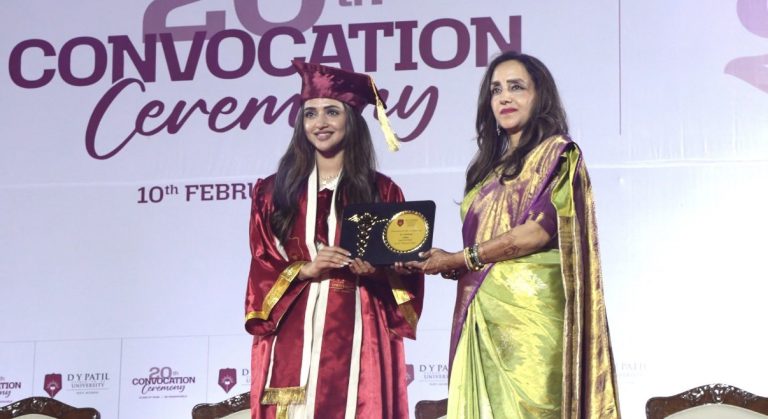 വെള്ളിത്തിരയിലെ മിന്നും താരം ഇനി ‘ഡോക്ടർ ശ്രീലീല’; എംബിബിഎസ് ബിരുദം സ്വന്തമാക്കി നടി