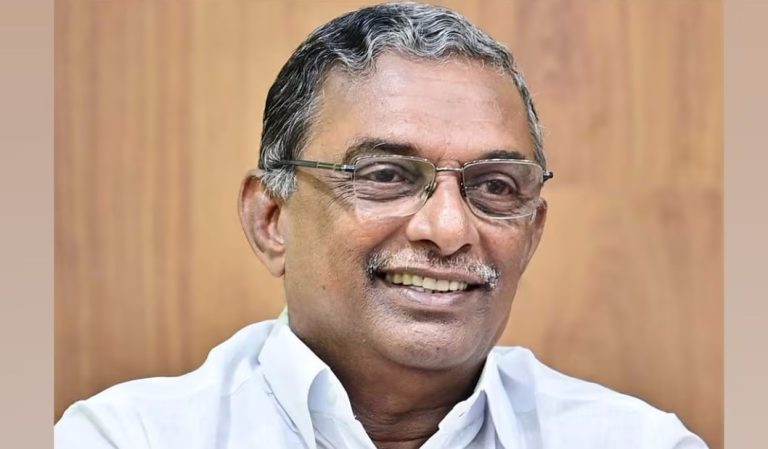 ശബരിമല സ്വർണക്കൊള്ള: മുൻ ദേവസ്വം ബോർഡ് പ്രസിഡന്റ് എ. പത്മകുമാറിന് ജാമ്യം; ഉടൻ ജയിൽ മോചിതനാകും
