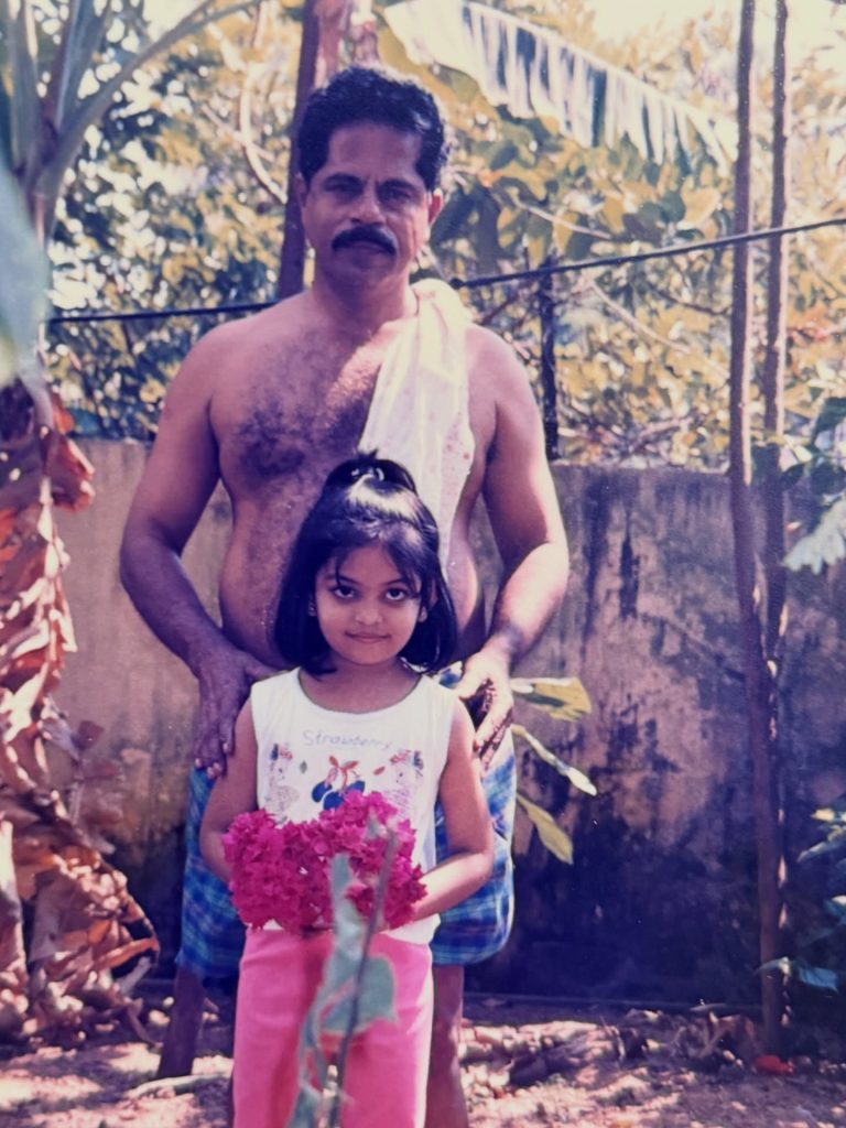 ഇനി ഞാൻ ആരെ അപ്പൂപ്പാ എന്ന് വിളിക്കും?’; മുത്തശ്ശന്റെ വിയോഗത്തിൽ ഹൃദയം തൊടുന്ന കുറിപ്പുമായി അഹാന കൃഷ്ണ