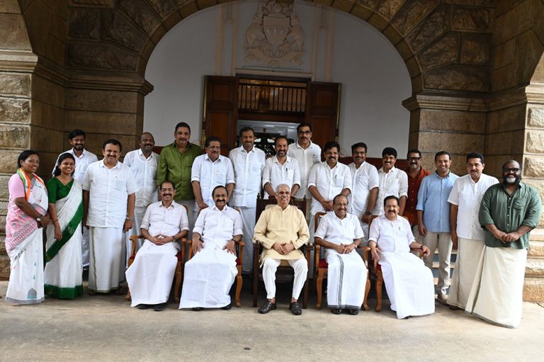 യുഡിഎഫ് മന്ത്രിമാരുടെ വകുപ്പ് വിഭജനം പൂർത്തിയായി; വി.ഡി.സതീശന് ധനകാര്യം, രമേശ് ചെന്നിത്തലയ്ക്ക് ആഭ്യന്തരം; പൂർണ്ണരൂപം ഇതാ