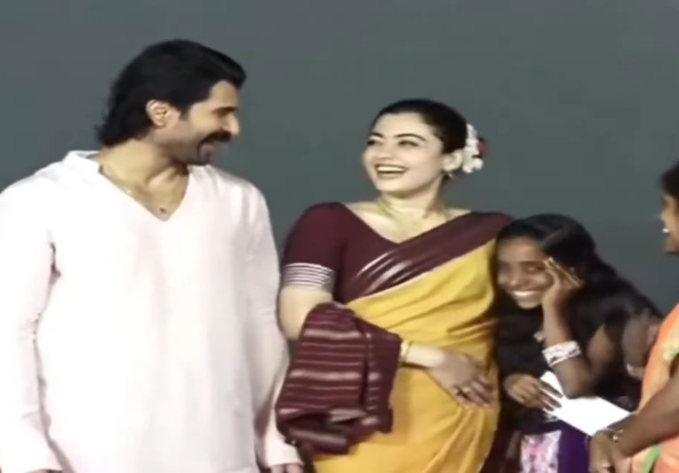 വിദ്യാർത്ഥികൾക്ക് കൈത്താങ്ങായി വിജയ്‌യും രശ്മികയും; തെലങ്കാനയിലെ 180 സർക്കാർ സ്കൂൾ വിദ്യാർത്ഥികൾക്ക് സ്കോളർഷിപ്പ് വിതരണം ചെയ്ത് താരദമ്പതികൾ | Promise Fulfilled: Vijay Deverakonda and Rashmika Mandanna Award Merit Scholarships to 180 Students