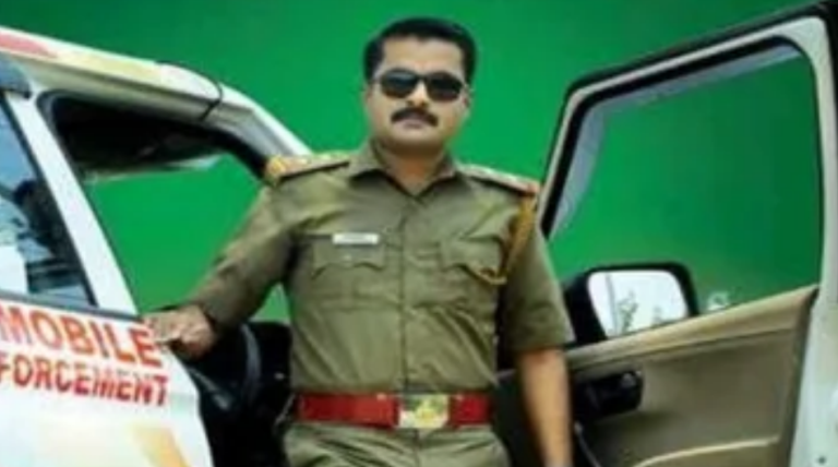 ലൈംഗികാതിക്രമ പരാതി നിലനിൽക്കെ എ.എം.വി.ഐ ഡിപിൻ ഇടവണ്ണയ്‌ക്കെതിരായ നടപടി വൈകുന്നു; മോട്ടോർ വാഹന വകുപ്പിൽ അതൃപ്തി പുകയുന്നു
