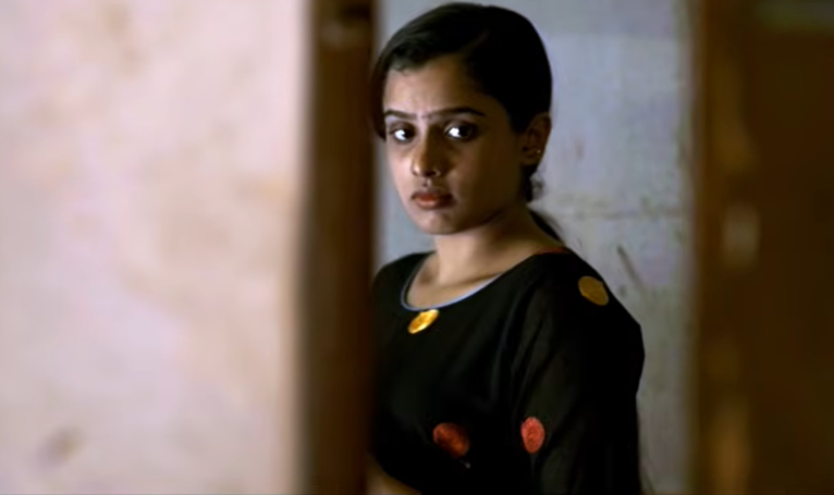 ലക്ഷം കാഴ്ചക്കാരെ നേടി ‘രാവുറങ്ങാതെ’ ഗാനം. ‘മഴവിൽക്കനവുകളിൽ’ ശരത്തിന്റെ ആലാപനം തരംഗമാകുന്നു