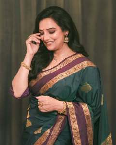 actress-swetha-menon-latest-photos-in-tussar-silk-saree-photos-001
