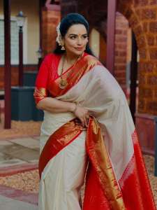 actress-swetha-menon-latest-photos-in-tussar-silk-saree-photos-013