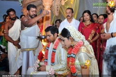 samvritha-sunil-marriage-akhil-photos01-003