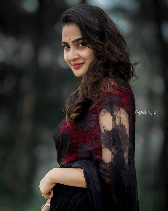 aditi-ravi-photo-gallery-new-006.jpg